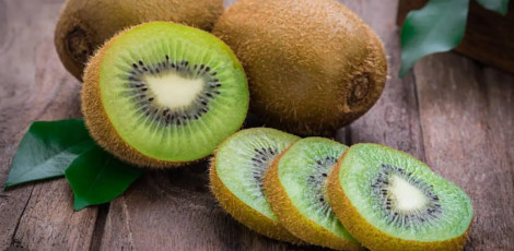 Various important reasons why we must eat kiwi fruit daily!!