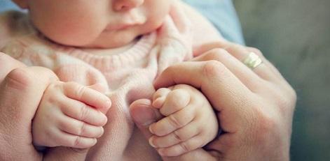 Hello Parents!! If your newborn is growing perfectly, then it will show these important signs!!